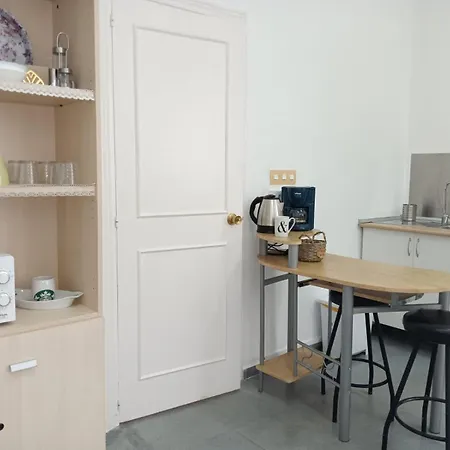 Casa Almenillas, Atelier Los Mijitas Apartment *